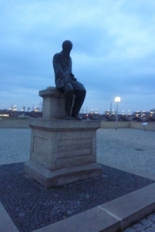 Дрезден. Памятник Достоевскому