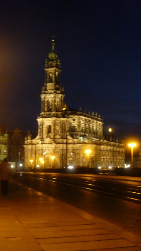 Дрезден вечером